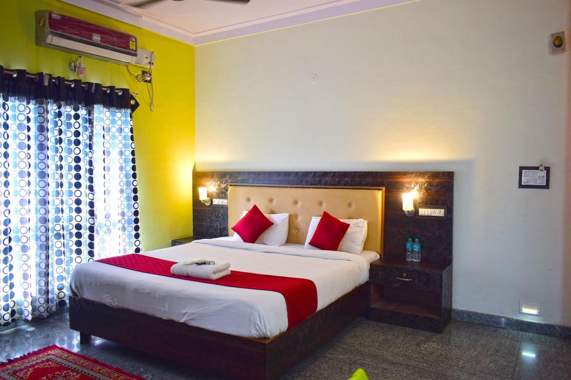 Dolphin Resort Yelagiri Exterior photo